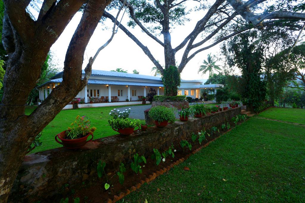 ホテル Parisons Plantation Experiences By Abad マナンタバディー 部屋 写真